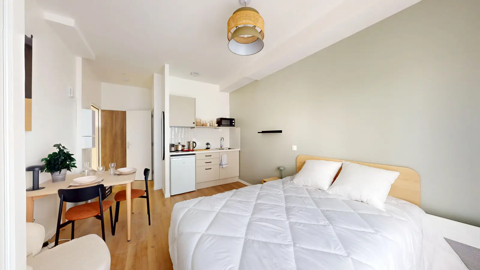Flat Rue Pierre Curie in Asnières-sur-Seine