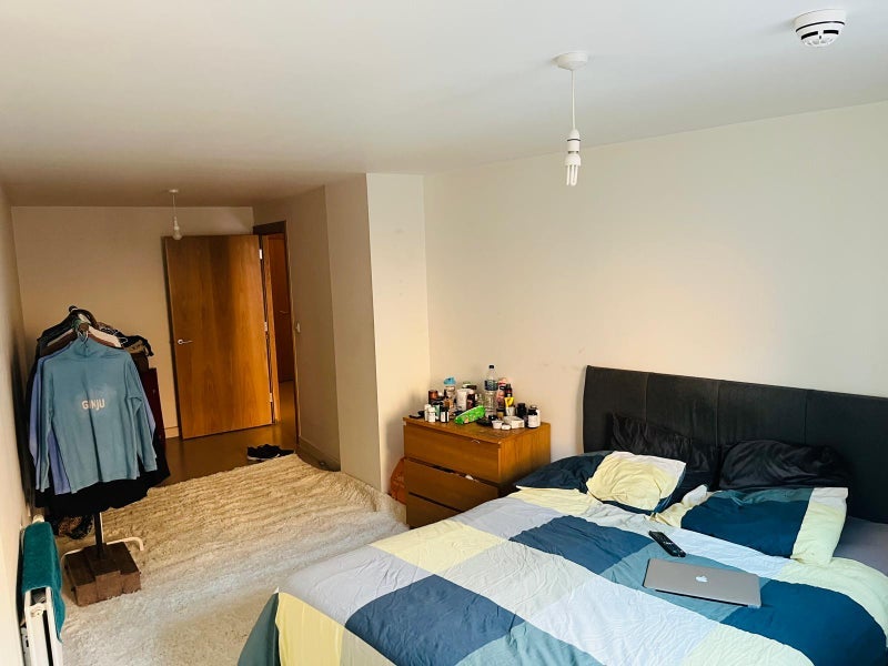 Room Regent's Canal towpath in Greater London
