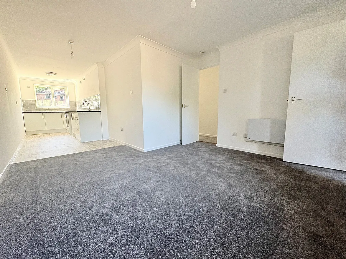 Flat Goodall Close in Rainham