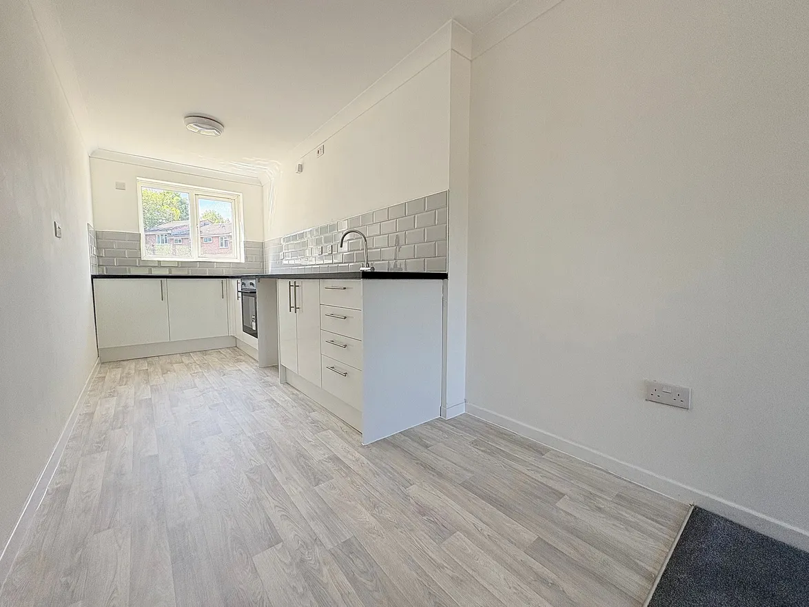 Flat Goodall Close in Rainham