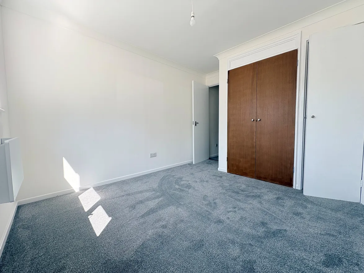 Flat Goodall Close in Rainham