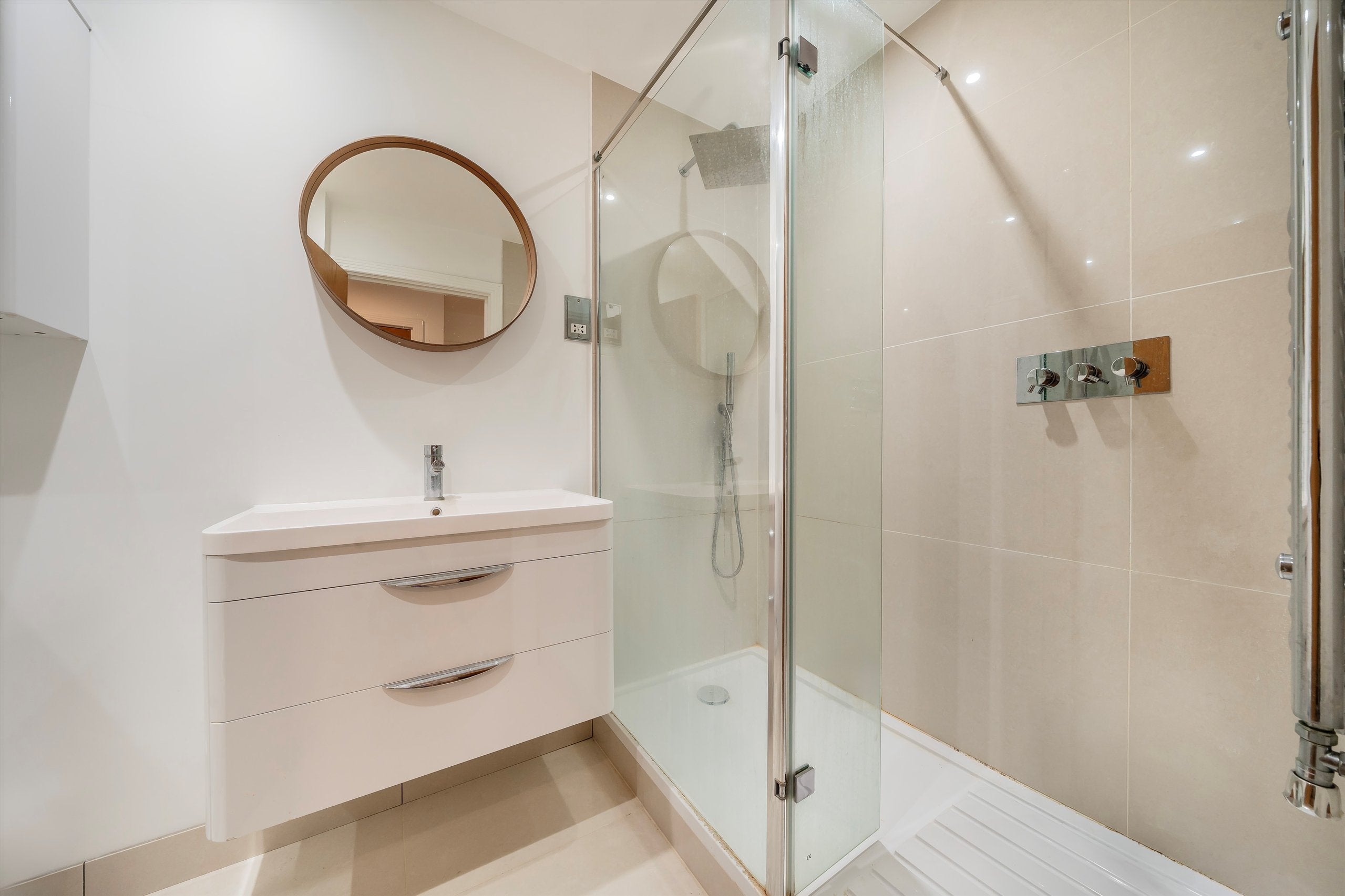 Flat Vincent Square in City of Westminster