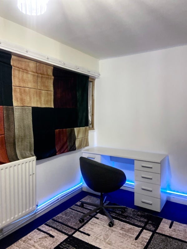 Room Reginald Road in Greater London