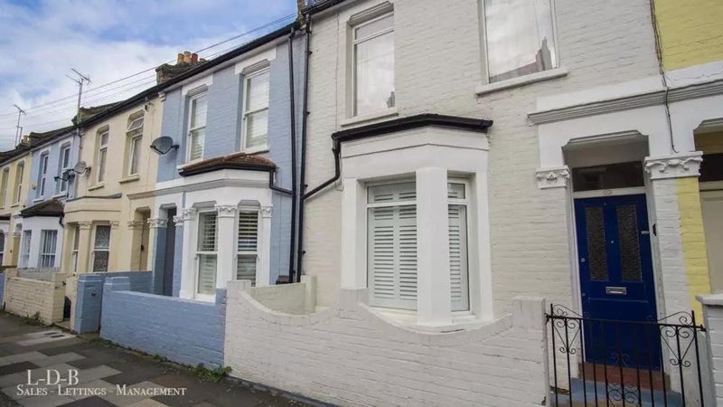 Room Delorme Street in Greater London