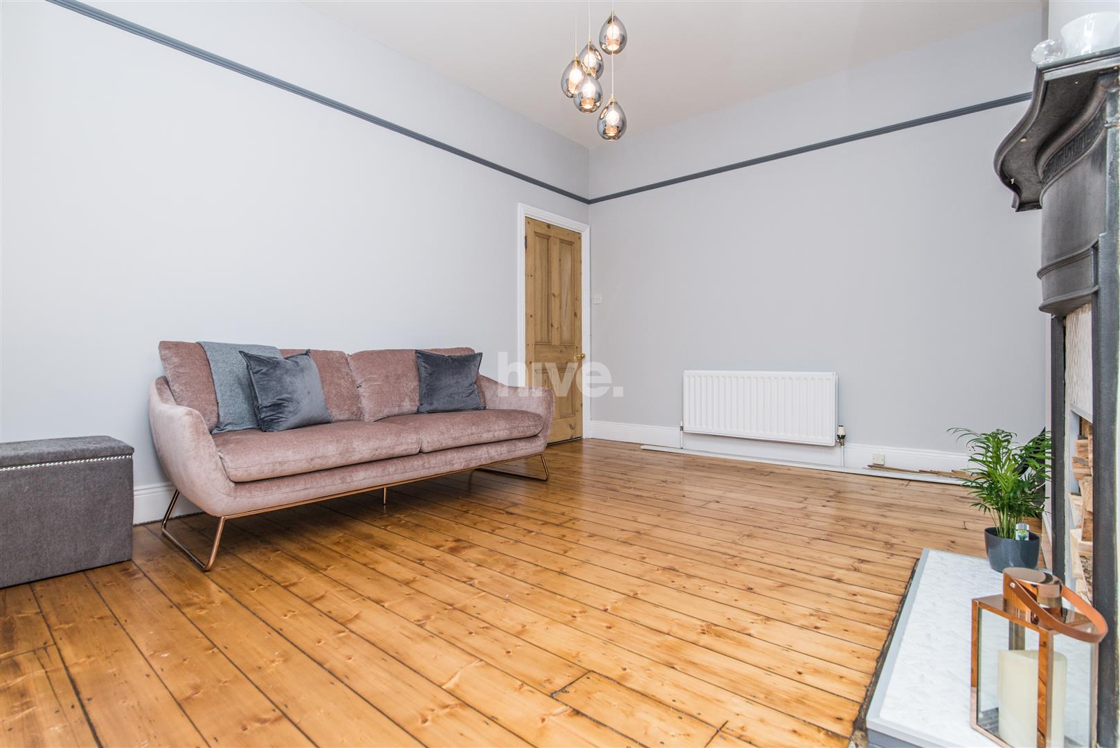 Flat Simonside Terrace in Newcastle upon Tyne