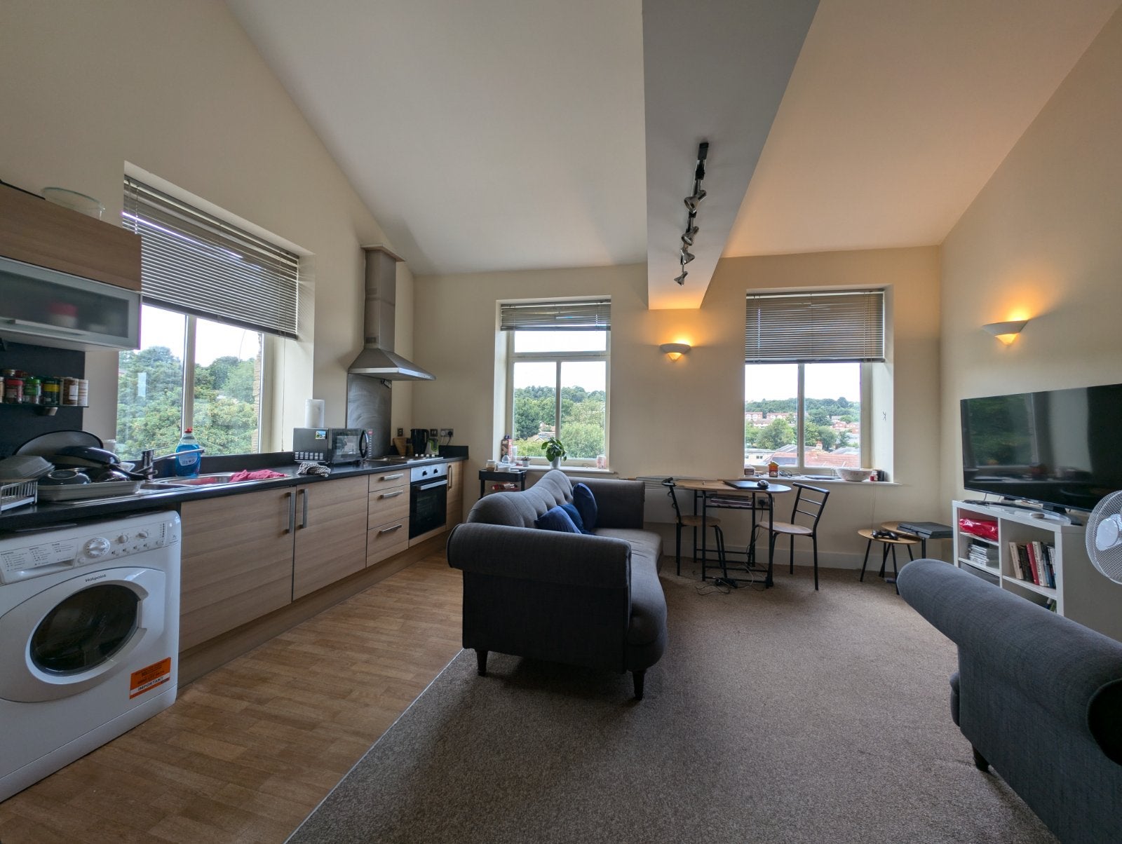 Flat Rotary Close in Kirklees
