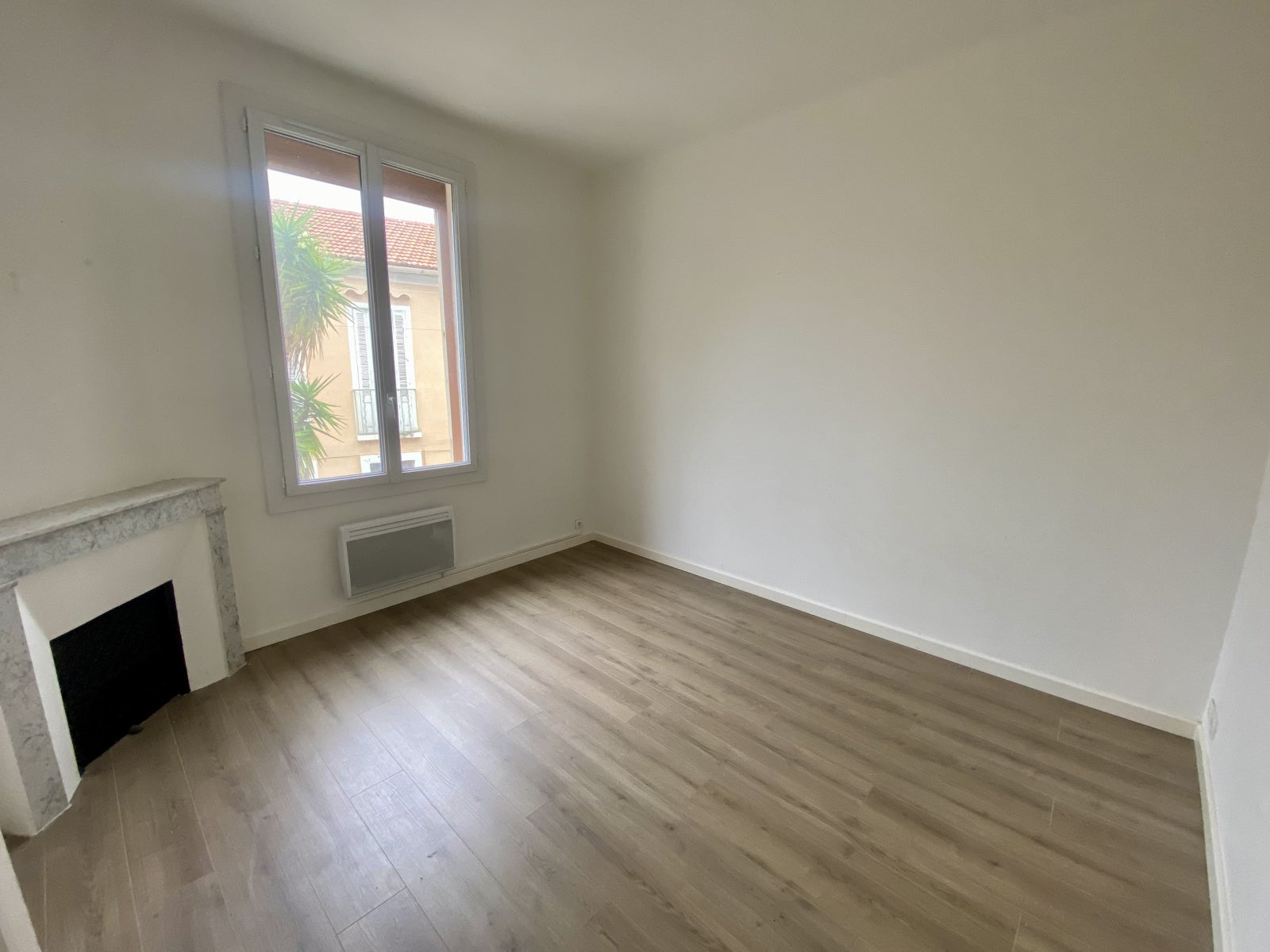 Flat Quai Belle Rive in Toulon