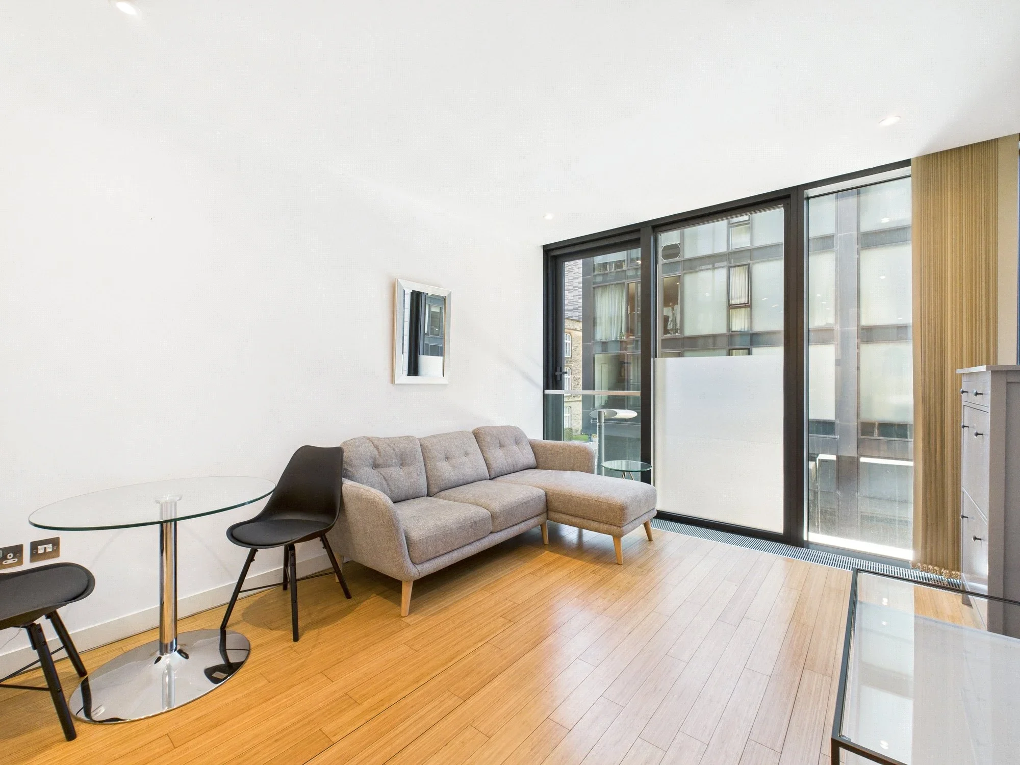 Flat Simpson Loan in City of Edinburgh