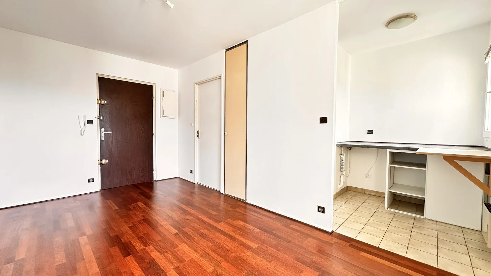 Flat Quai Nicolas Rolin in Dijon