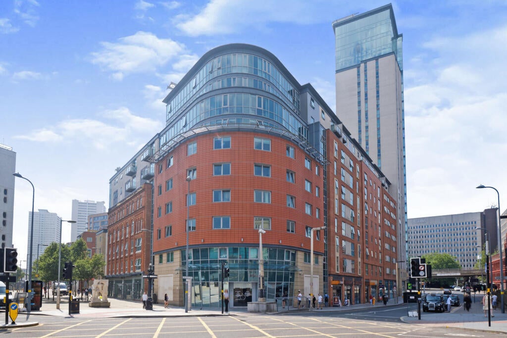 Flat Navigation Street in Birmingham