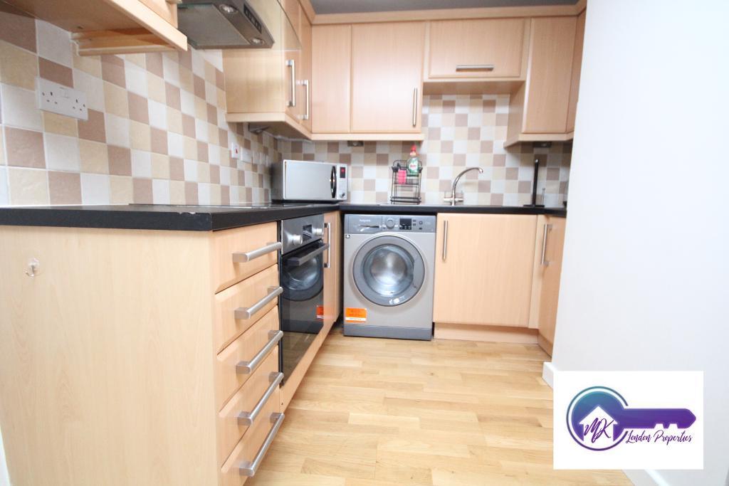 Flat Lisson Grove in City of Westminster
