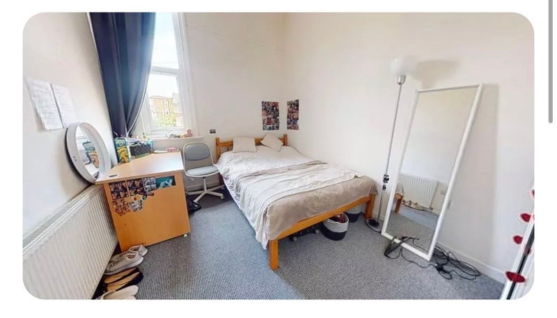 Room Tennyson Street in Nottingham