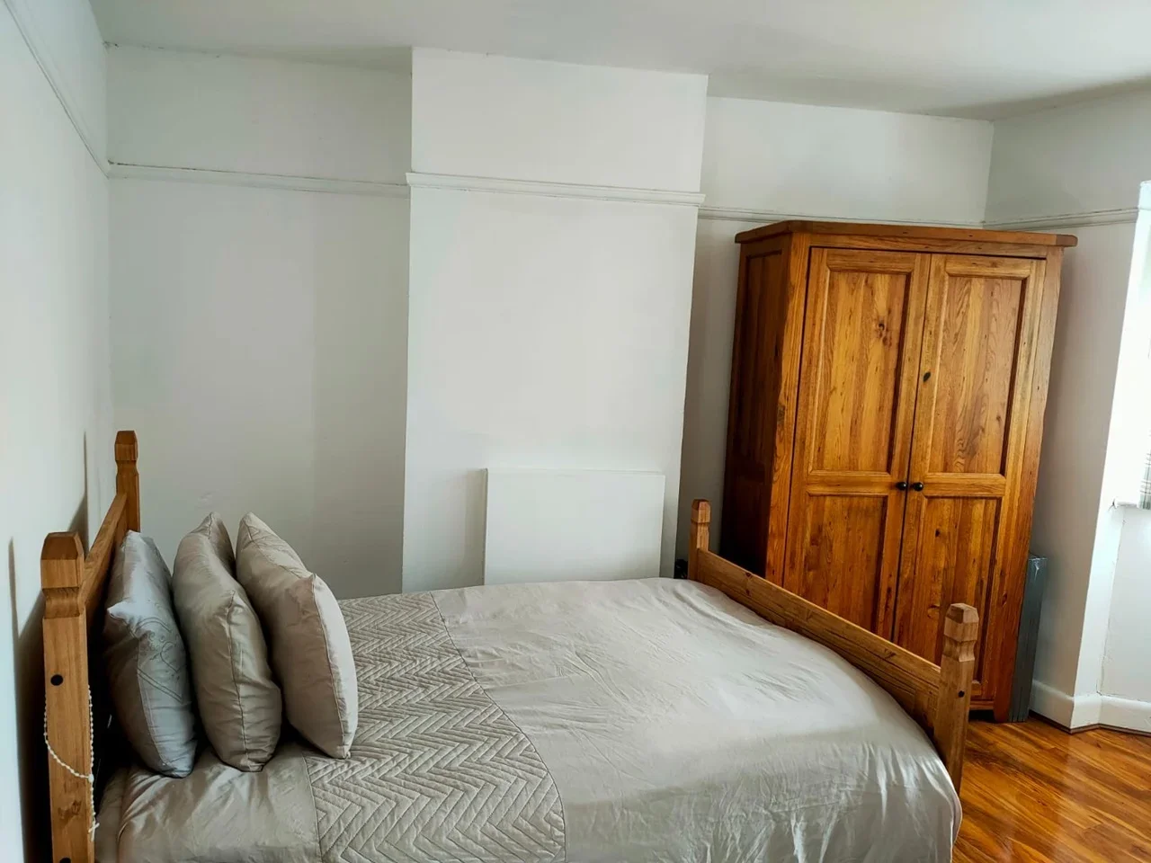 Room Saint James Road in Northampton