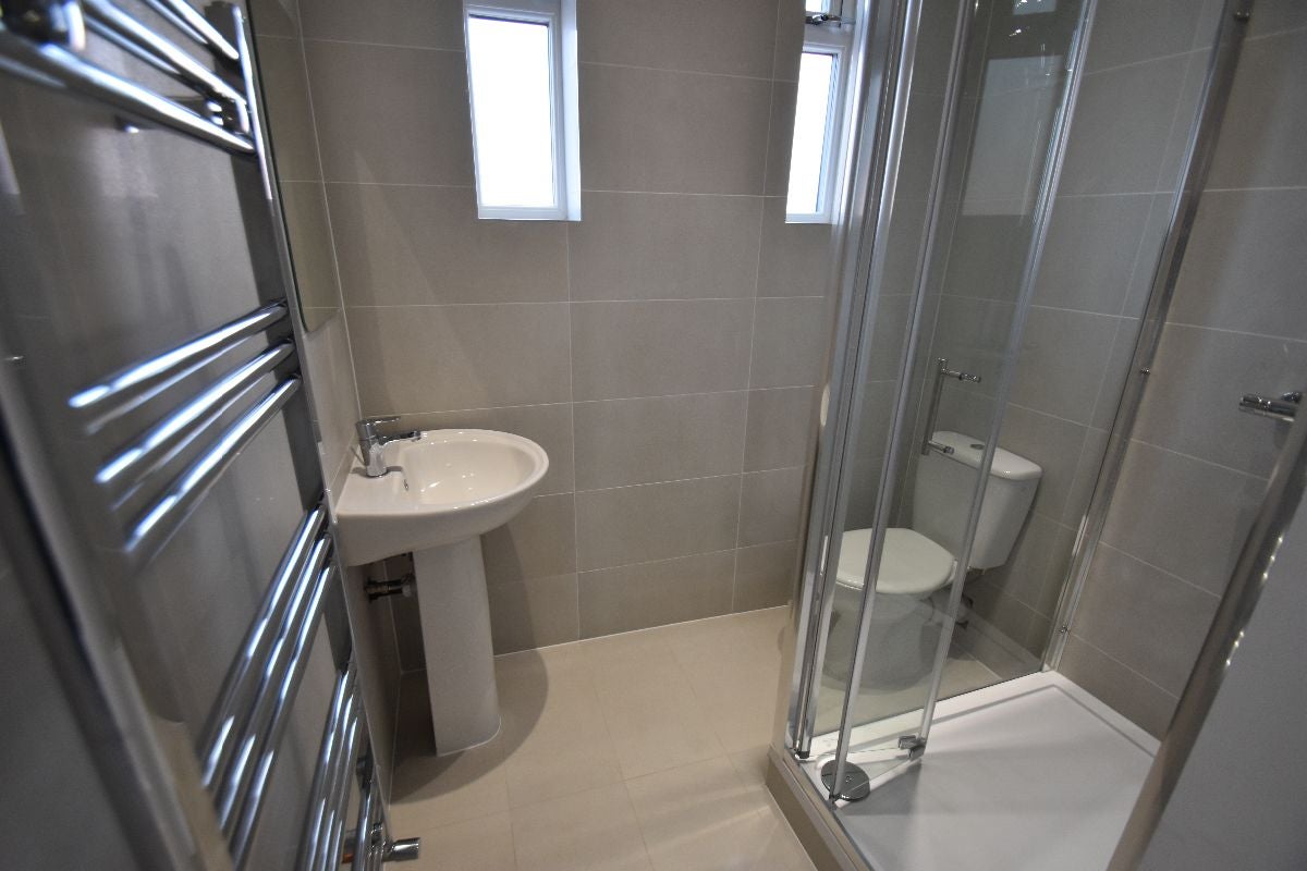 Room Uxbridge Road in Greater London