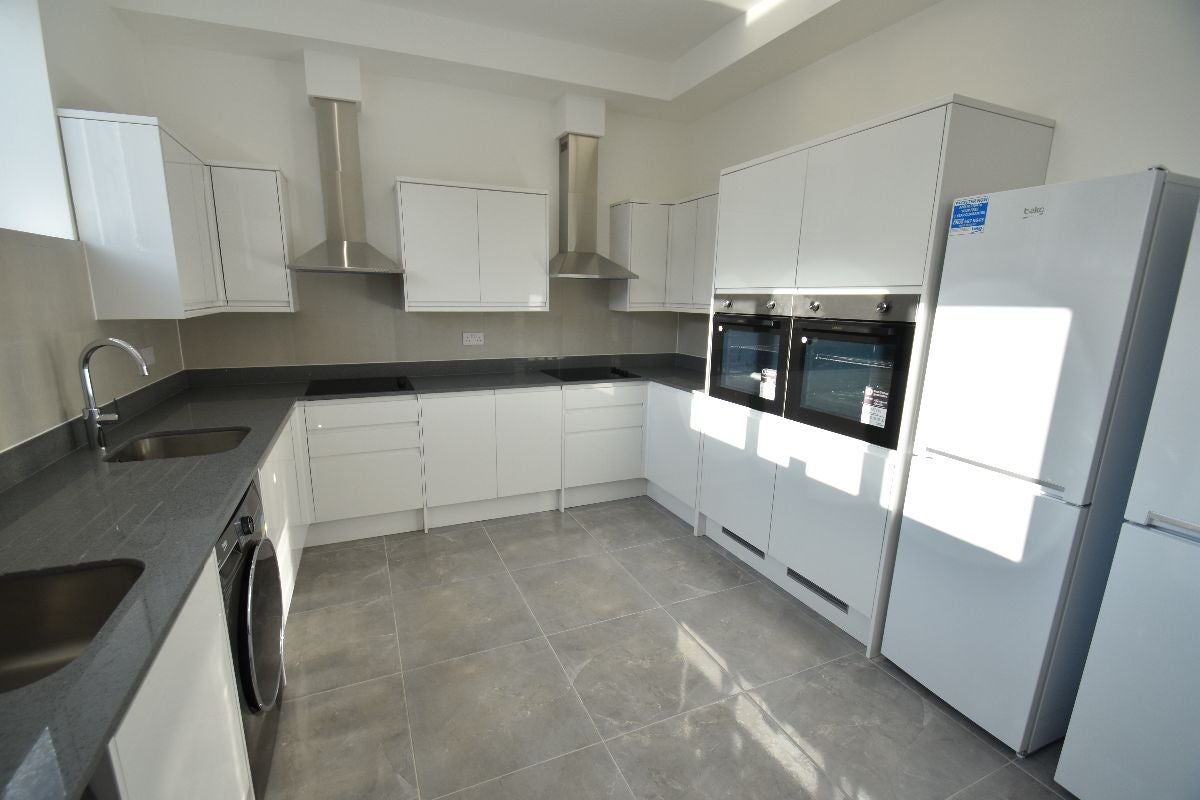 Room Uxbridge Road in Greater London