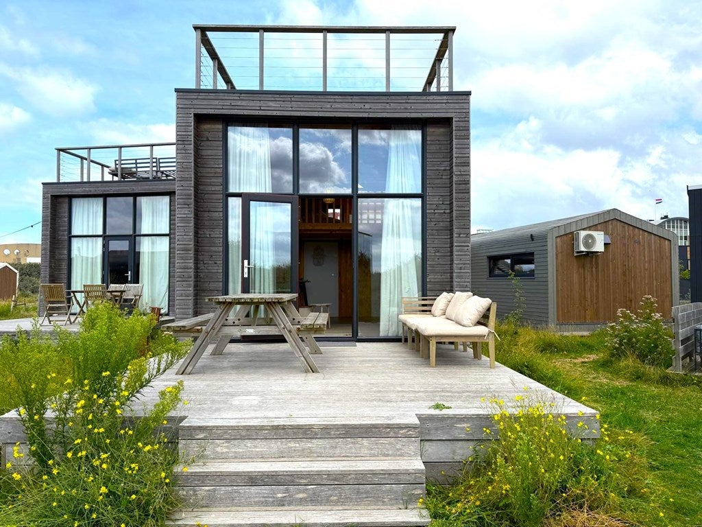 Huis Kennemermeer 27 4 in IJmuiden