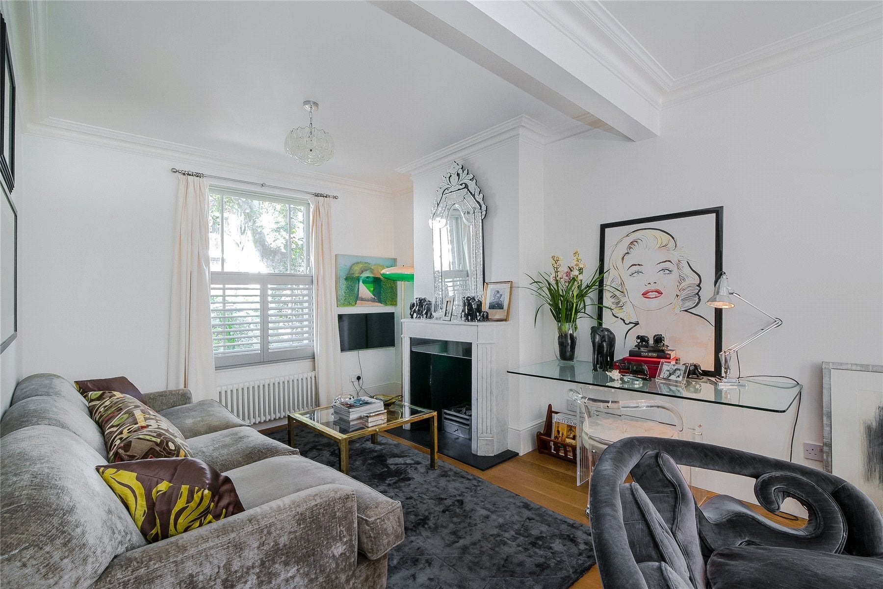 House Elsley Road in Greater London