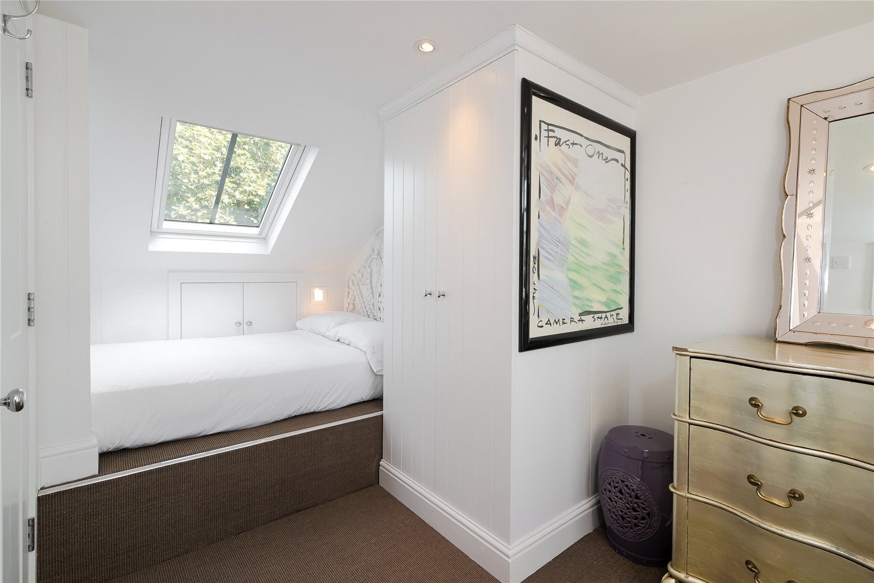 House Elsley Road in Greater London