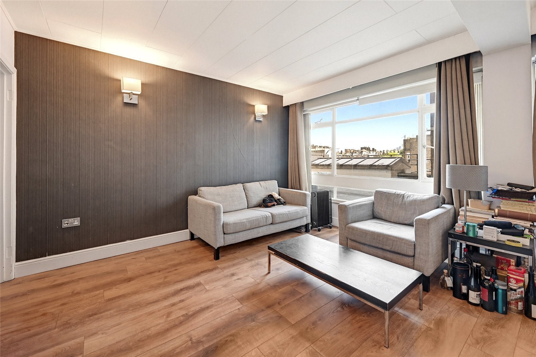 Flat Ovington Gardens in Greater London