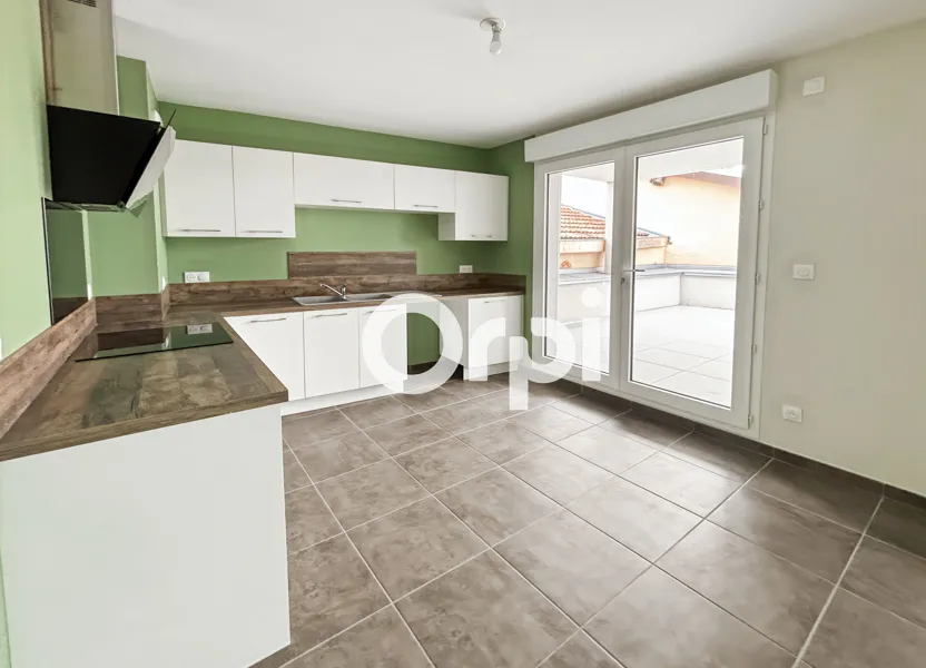 Flat Allée du Château in Saint-Laurent-de-Chamousset