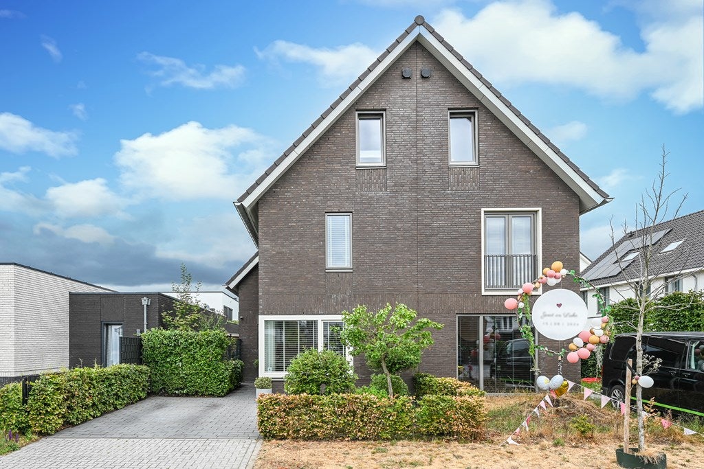 Huis Oeverlibel 4 in Son en Breugel