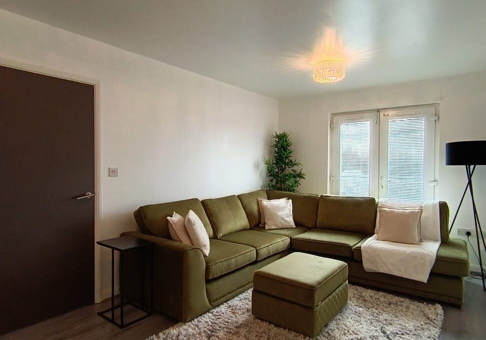 Flat Forgeside Close in Cardiff