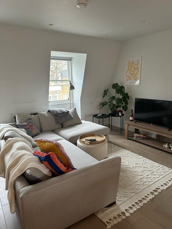 Flat Friend Street in Greater London
