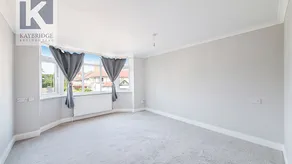 Flat Stoneleigh Park Road in Epsom and Ewell