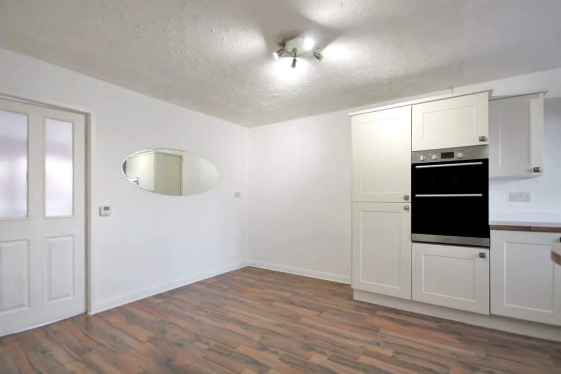 House Navigation Close in Runcorn