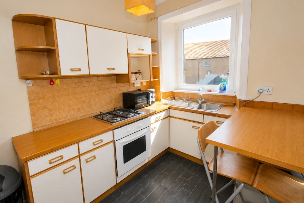 Flat Gorgie Road in City of Edinburgh