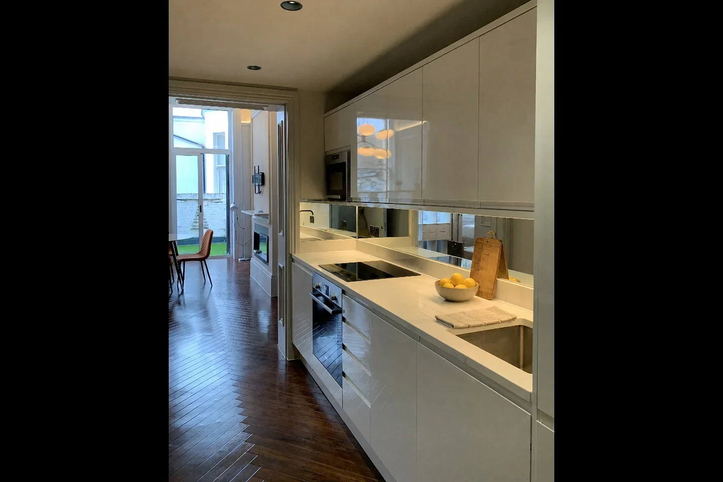 Flat Redcliffe Square in Greater London