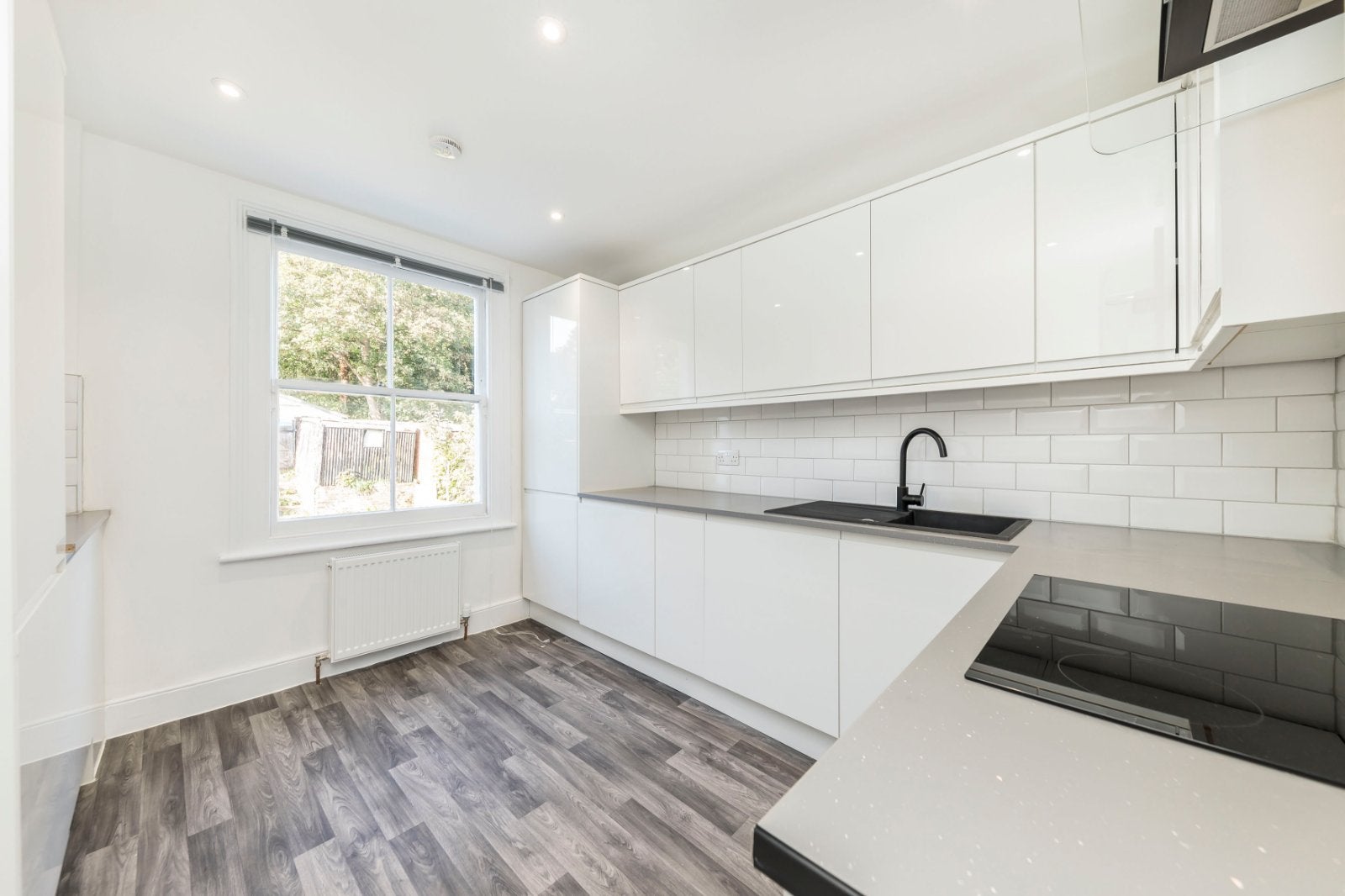 Flat Elliscombe Road in Greater London