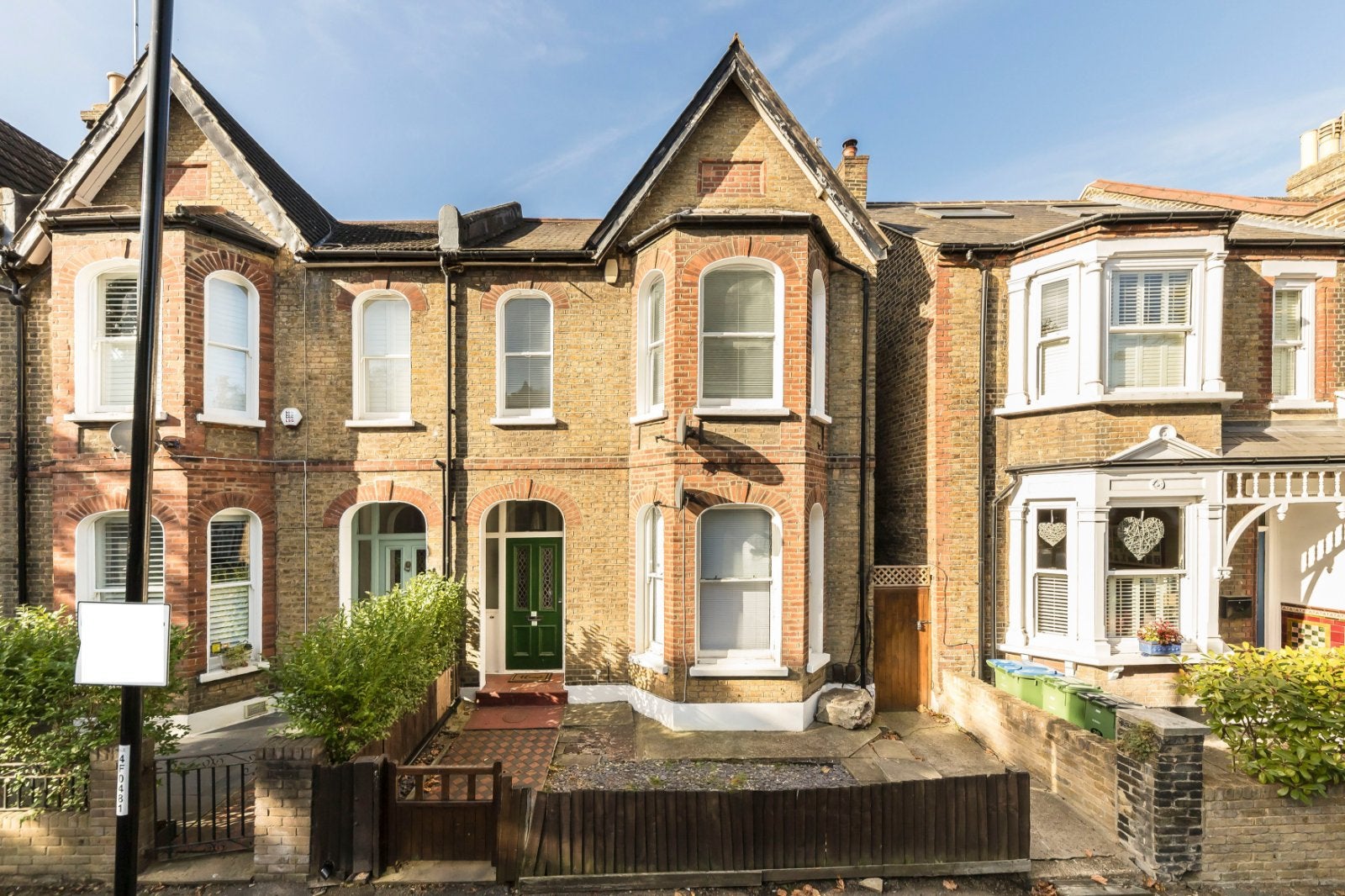 Flat Elliscombe Road in Greater London