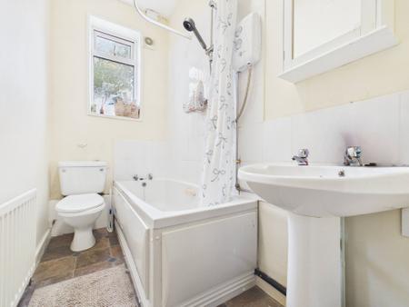 Flat Cheltenham Mount in Harrogate