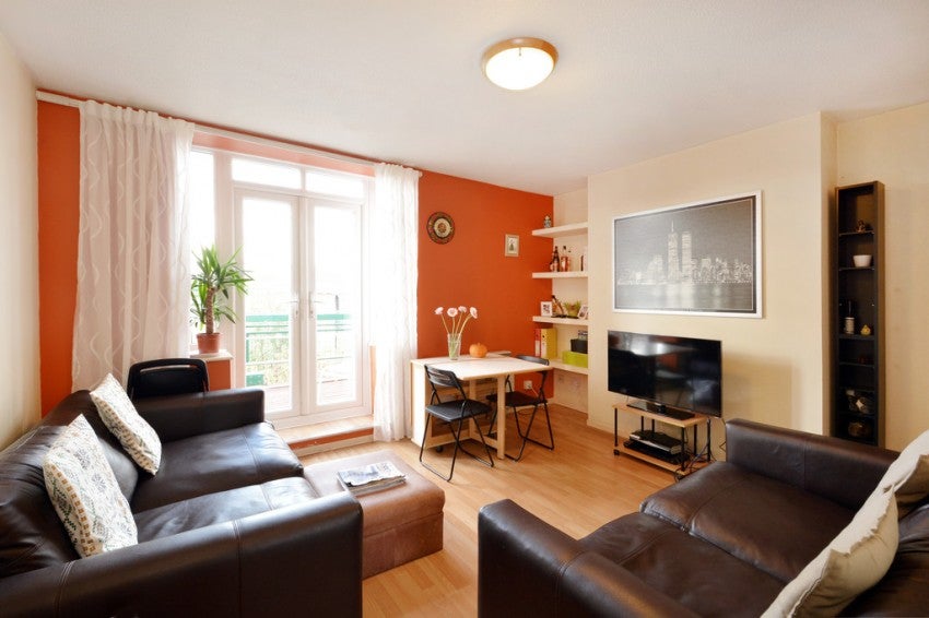 Flat Byfield Close in Greater London