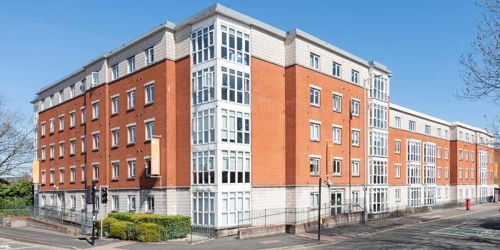 Room Moss Lane East in Manchester