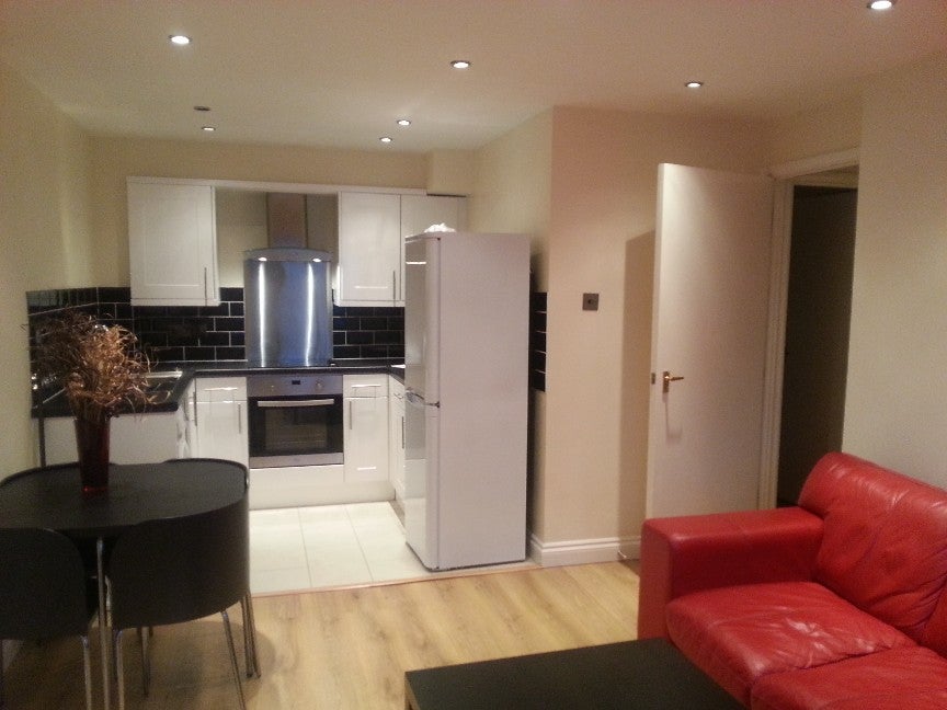 Flat Conifer Way in Greater London