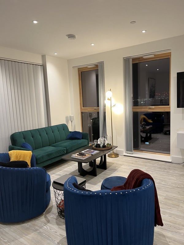 Room Harrow Manorway in Greater London