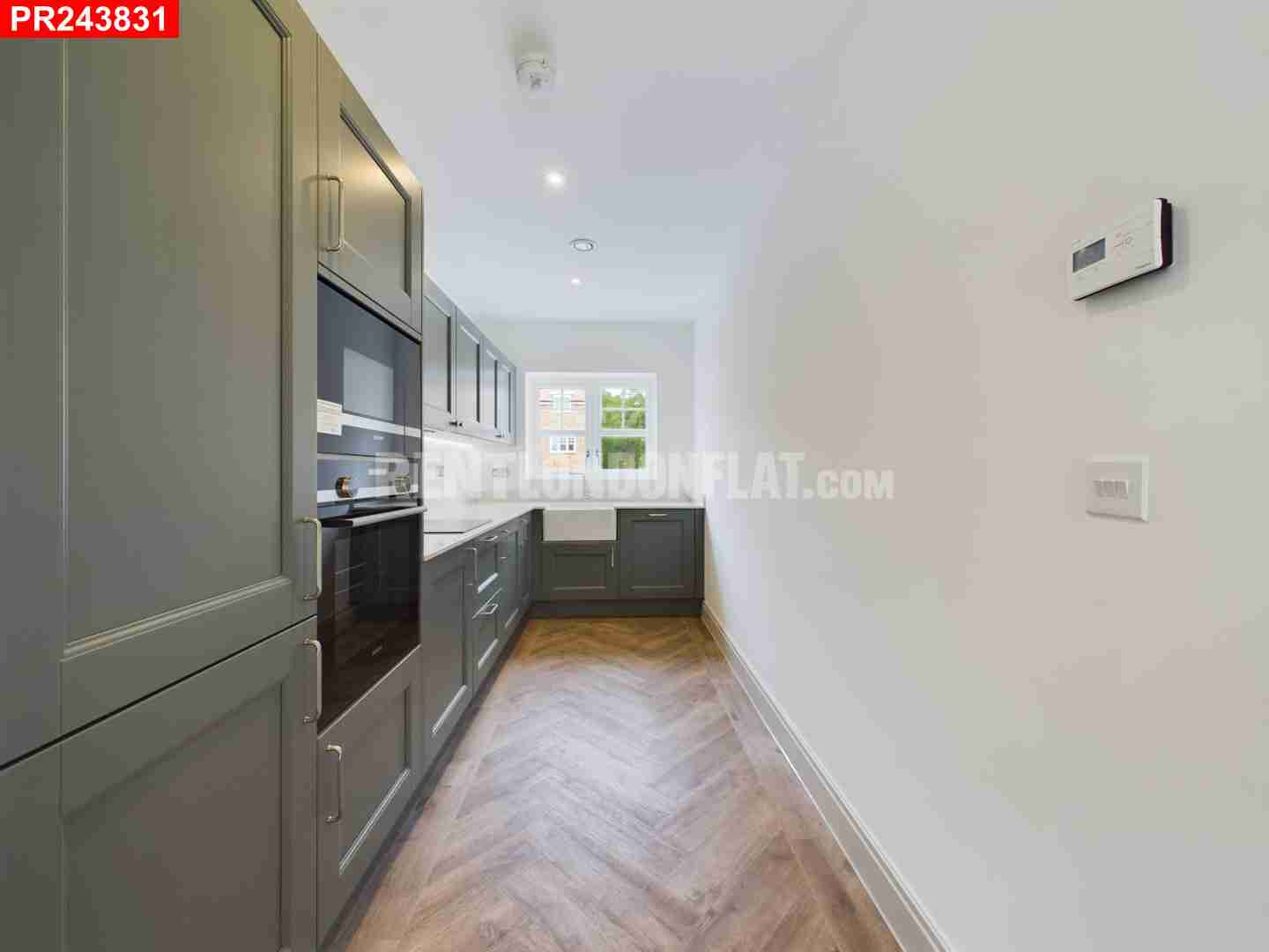 House Walnut Mews in Hart