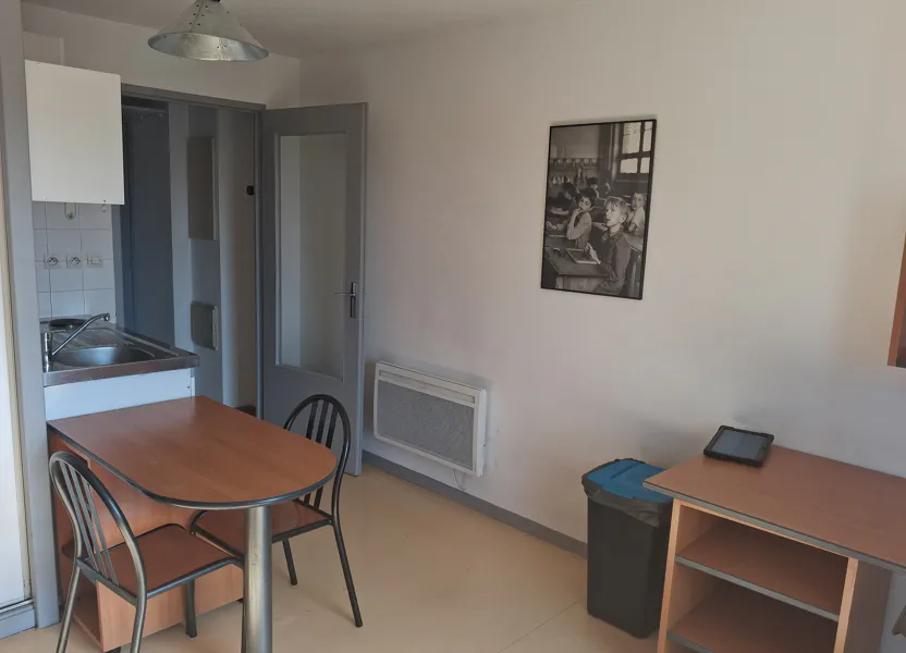 Flat Rue Jean-Louis Barrault in Valence