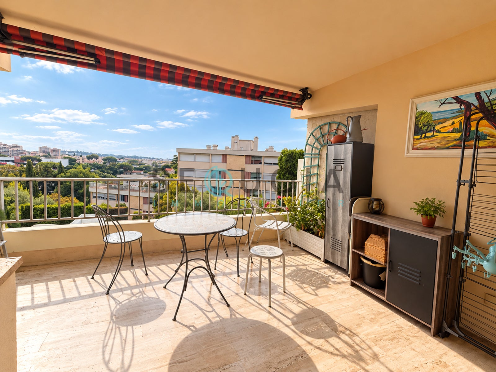 Flat Avenue de Cannes in Antibes
