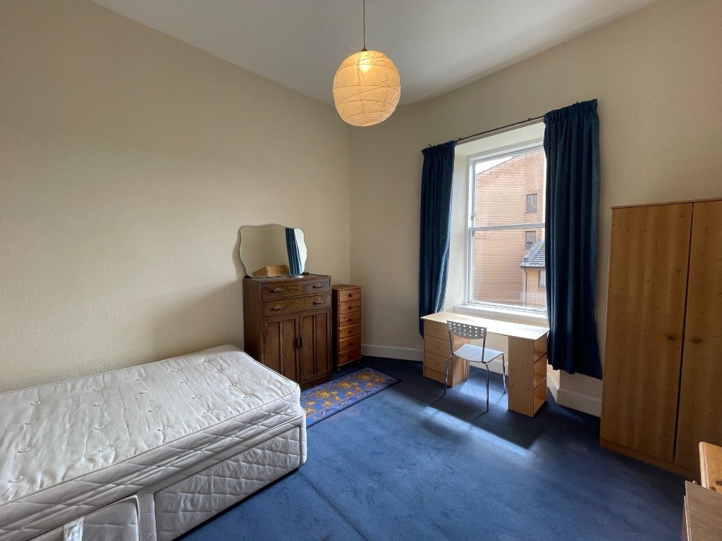 Room Argyle Street in Glasgow