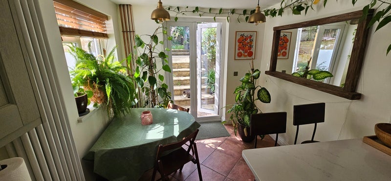 Room Lakedale Road in Greater London