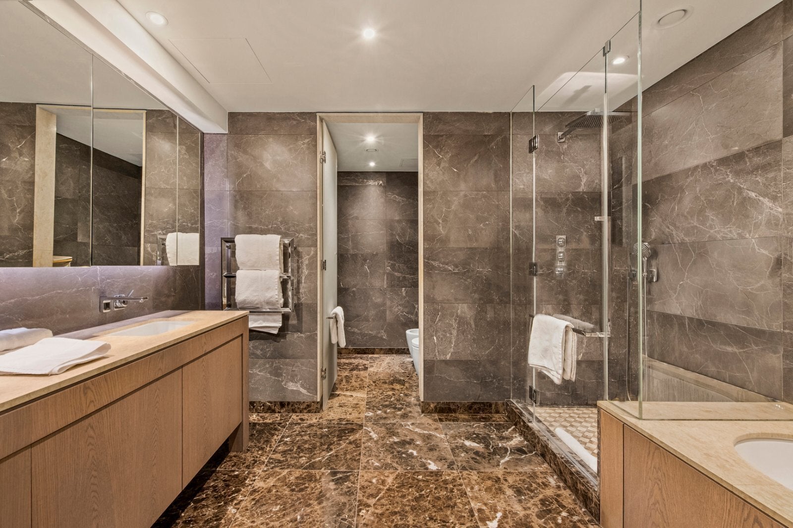 Flat Connaught Place in City of Westminster
