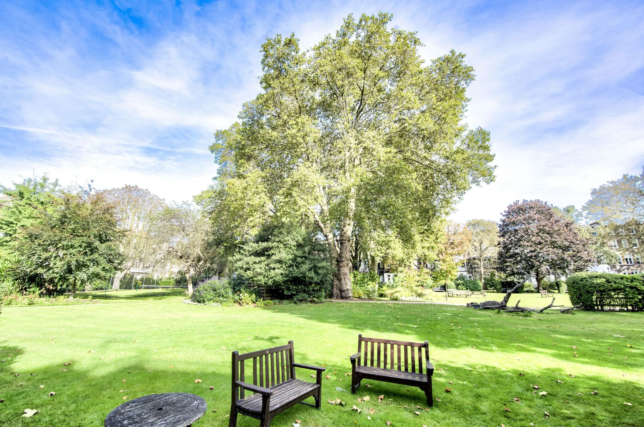 Flat Philbeach Gardens in Greater London