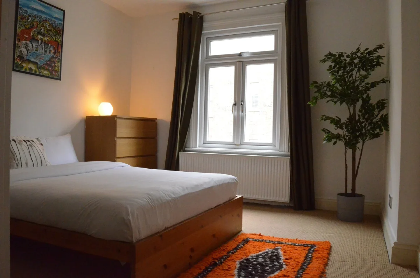 Flat Saltoun Road in Greater London