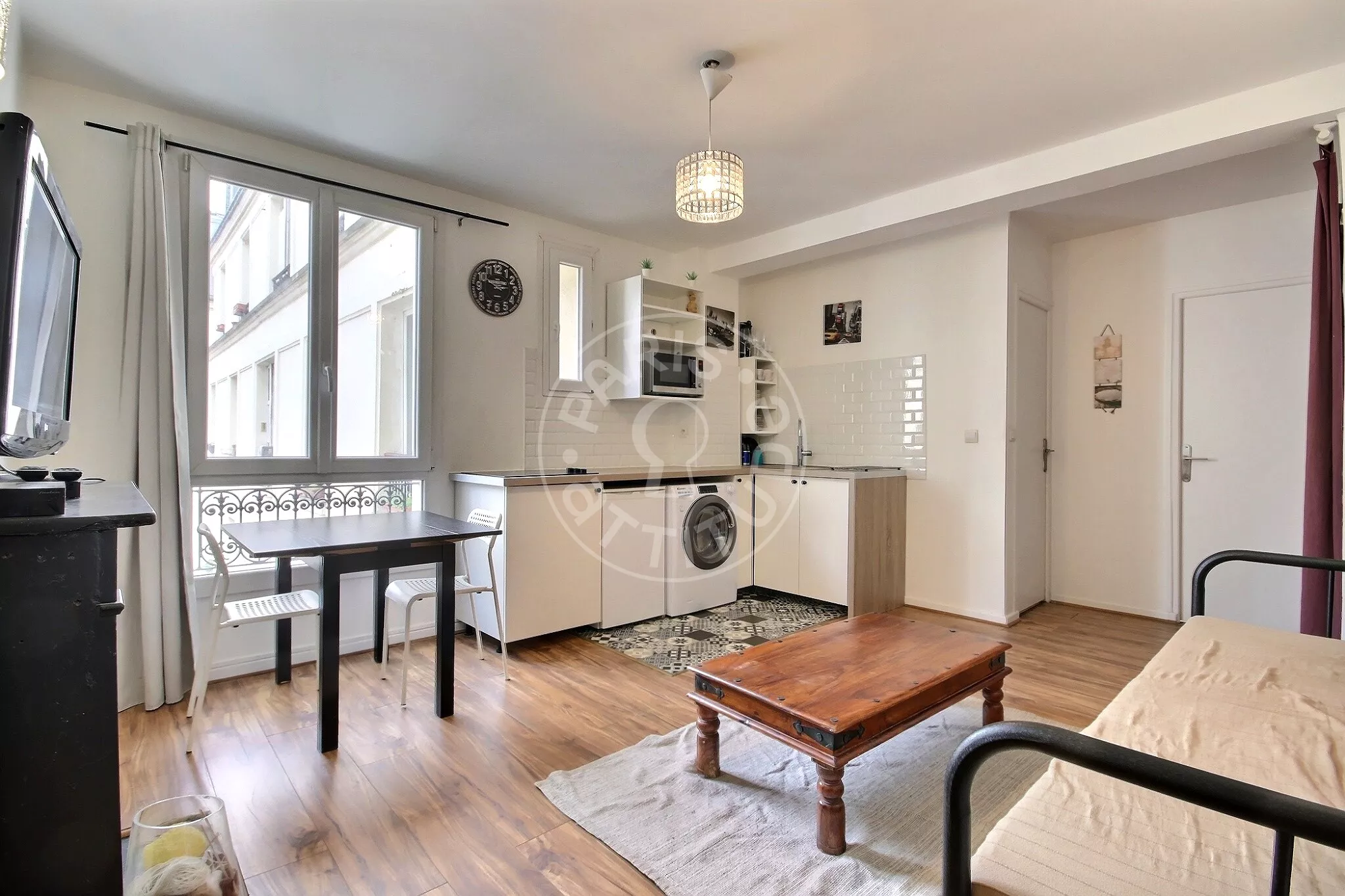 Flat Rue Saint-Maur in Paris
