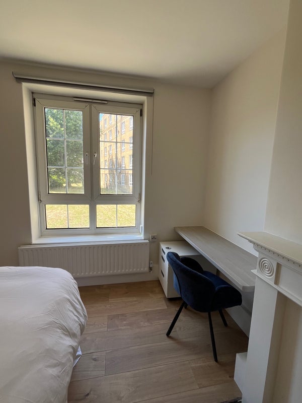Room Garnet Street in Greater London