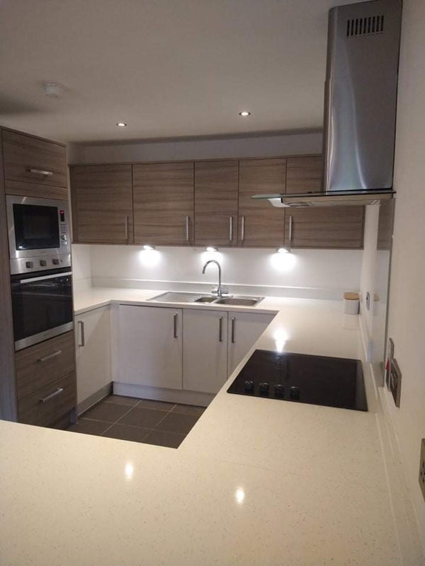 Room Woodfield Road in Trafford