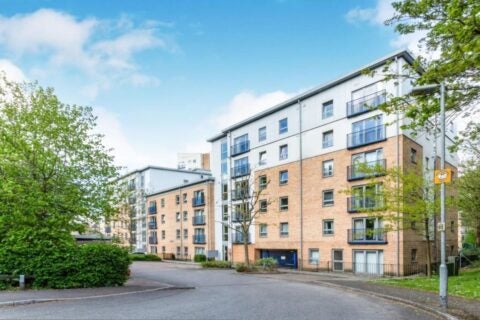 Flat Priestley Road in Basingstoke and Deane